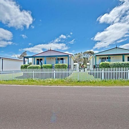 Acclaim Rose Gardens Beachside Holiday Park Олбани Екстериор снимка