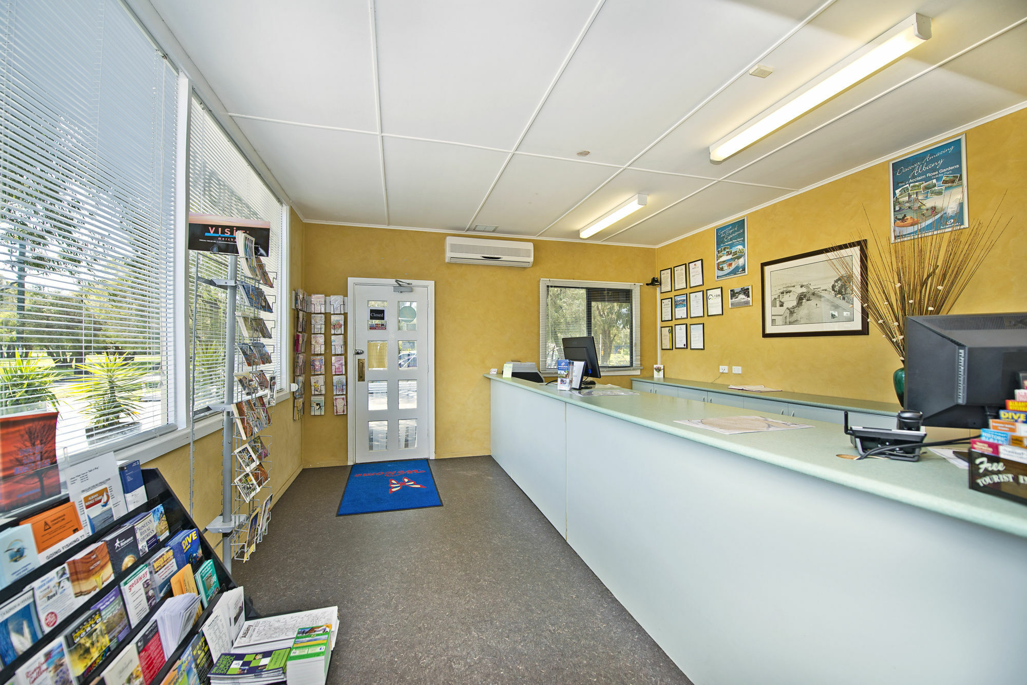 Acclaim Rose Gardens Beachside Holiday Park Олбани Екстериор снимка