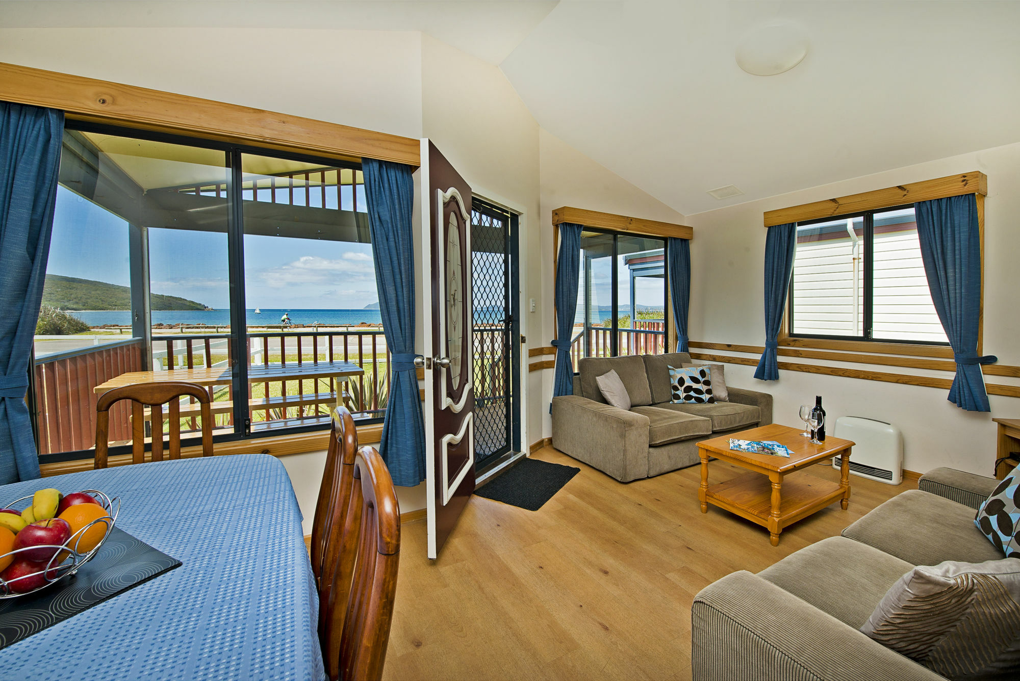 Acclaim Rose Gardens Beachside Holiday Park Олбани Екстериор снимка
